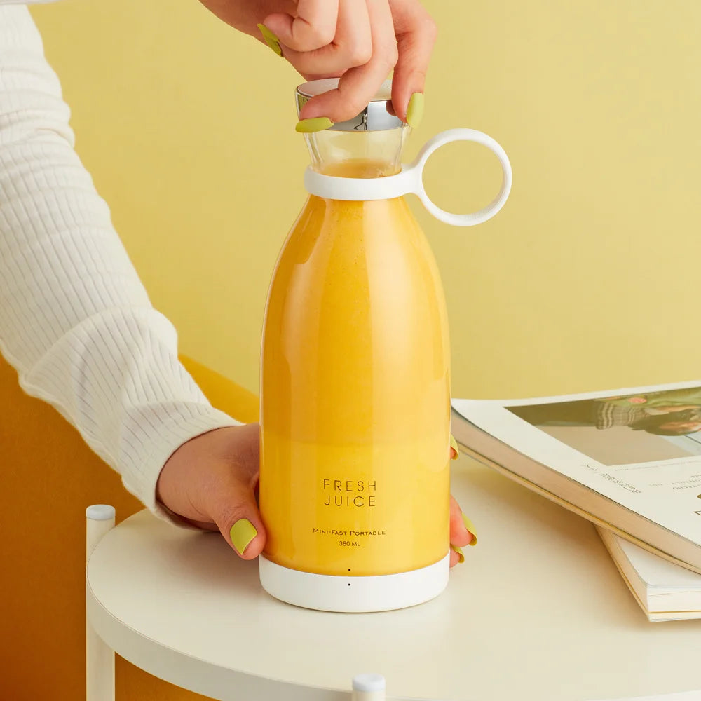 Portable Electric Mini Juicer